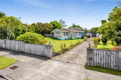 210 Regan Street, Stratford, Taranaki | Tall Poppy 