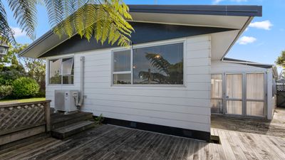 162 Brecon Road, Stratford, Taranaki | Tall Poppy 