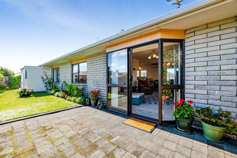 12c Pembroke Road, Stratford