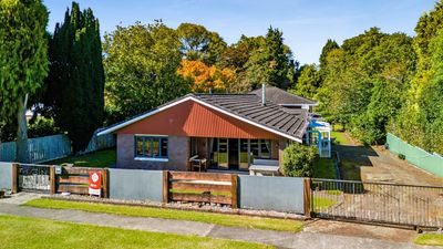 13 Regan Street, Stratford, Taranaki | Tall Poppy 