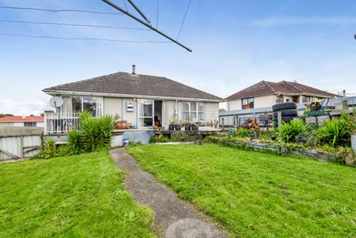 104 Hathaway Street, Stratford, Stratford, Taranaki | Tall Poppy 