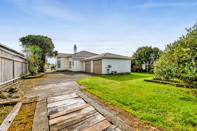147 Regan Street, Stratford, Taranaki | Tall Poppy 