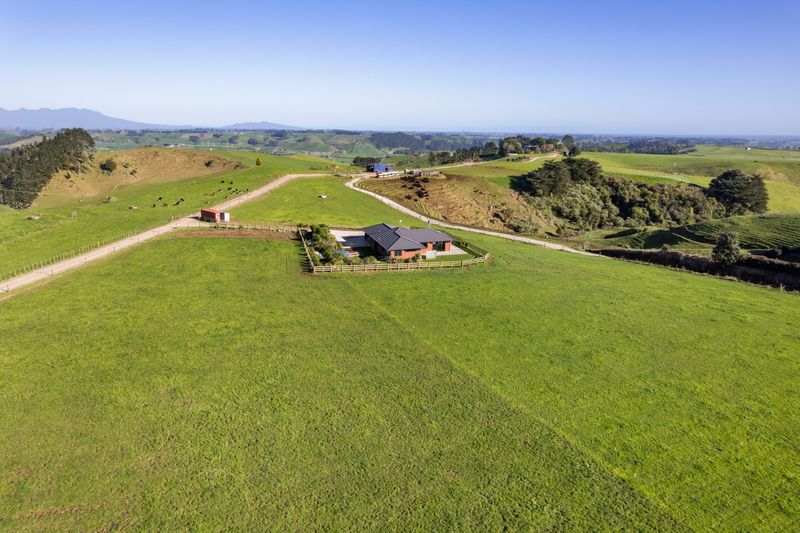 890 Otaraoa Road, Tikorangi, New Plymouth