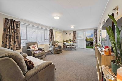17A Hamlet Street, Stratford, Taranaki | Tall Poppy 