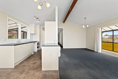 5 Adrian Street, Stratford, Taranaki | Tall Poppy 