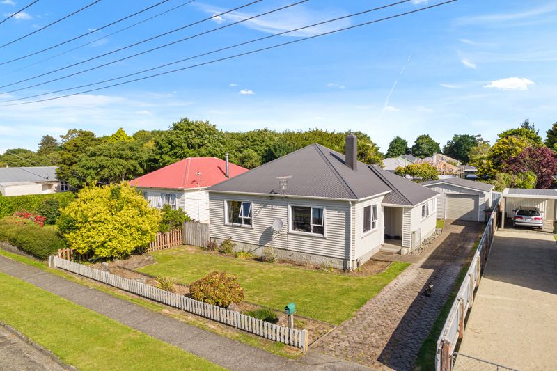 11 Page Street, Stratford