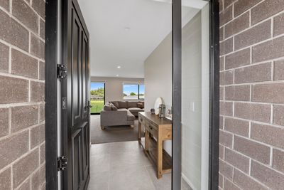 10 Bianca Crescent, Stratford, Taranaki | Tall Poppy 