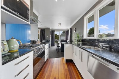 32 Cordelia Street, Stratford, Taranaki | Tall Poppy 