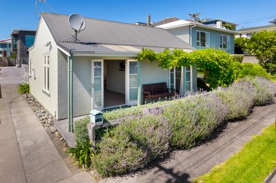 160 Molesworth Street, New Plymouth, Taranaki | Tall Poppy 