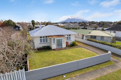 115 Hamlet Street, Stratford, Taranaki | Tall Poppy 