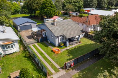 10 Percy Avenue, Stratford, Taranaki | Tall Poppy 