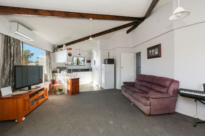 152B Regan St, Stratford, Taranaki | Tall Poppy 