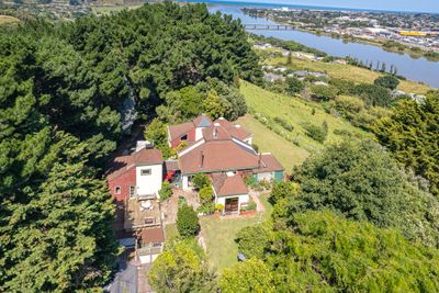 101 Putiki Drive, Putiki, Whanganui | Tall Poppy 