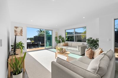 5 Piper Way, Glen Avon, New Plymouth, Taranaki | Tall Poppy 