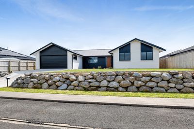11 Midsummer Avenue, Stratford, Taranaki | Tall Poppy 