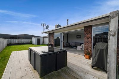 100 Pembroke Road West, Stratford, Taranaki | Tall Poppy 