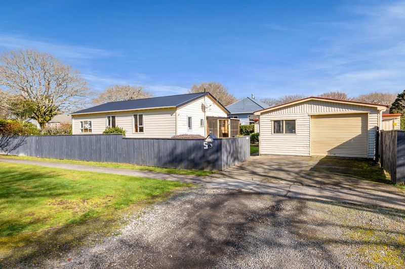 5 Percy Avenue, Stratford