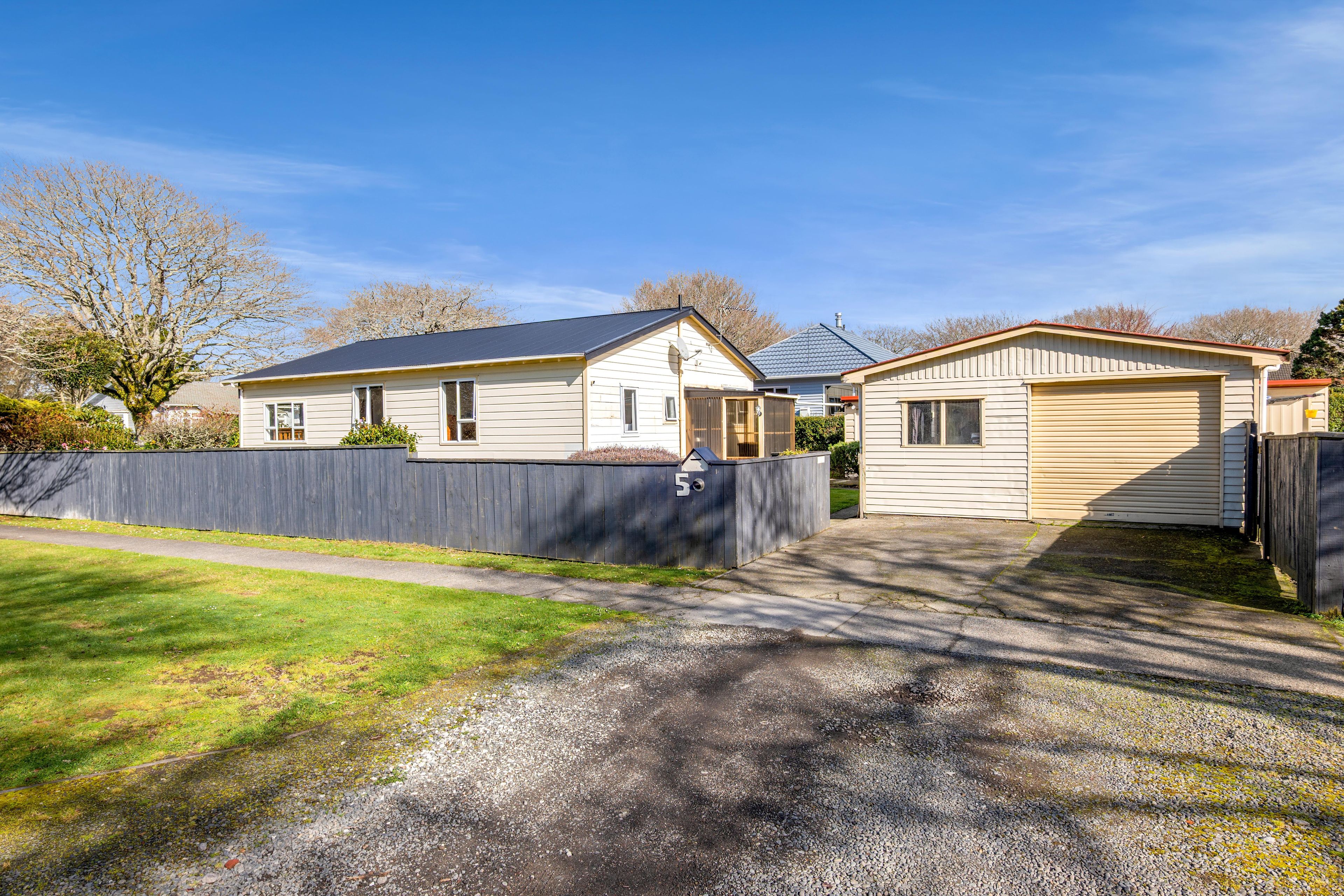 5 Percy Avenue, Stratford, Taranaki | Tall Poppy
