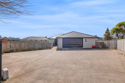 1/118 Brecon Road, Stratford, Taranaki | Tall Poppy 