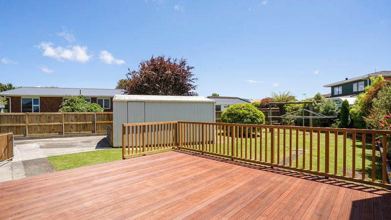 12 Tybalt Street, Stratford