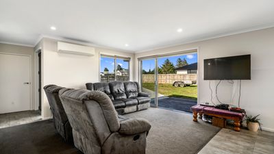 10 Biron Place, Stratford, Taranaki | Tall Poppy 