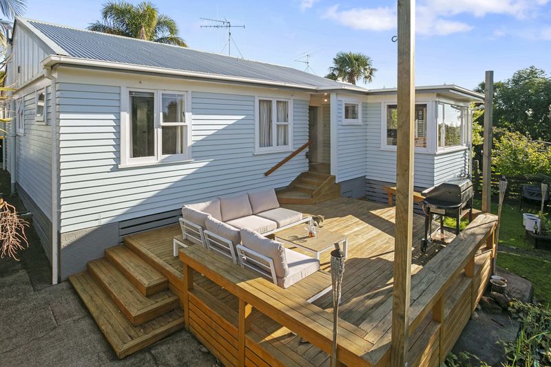 215 Tony Avenue, Thames, Thames-Coromandel