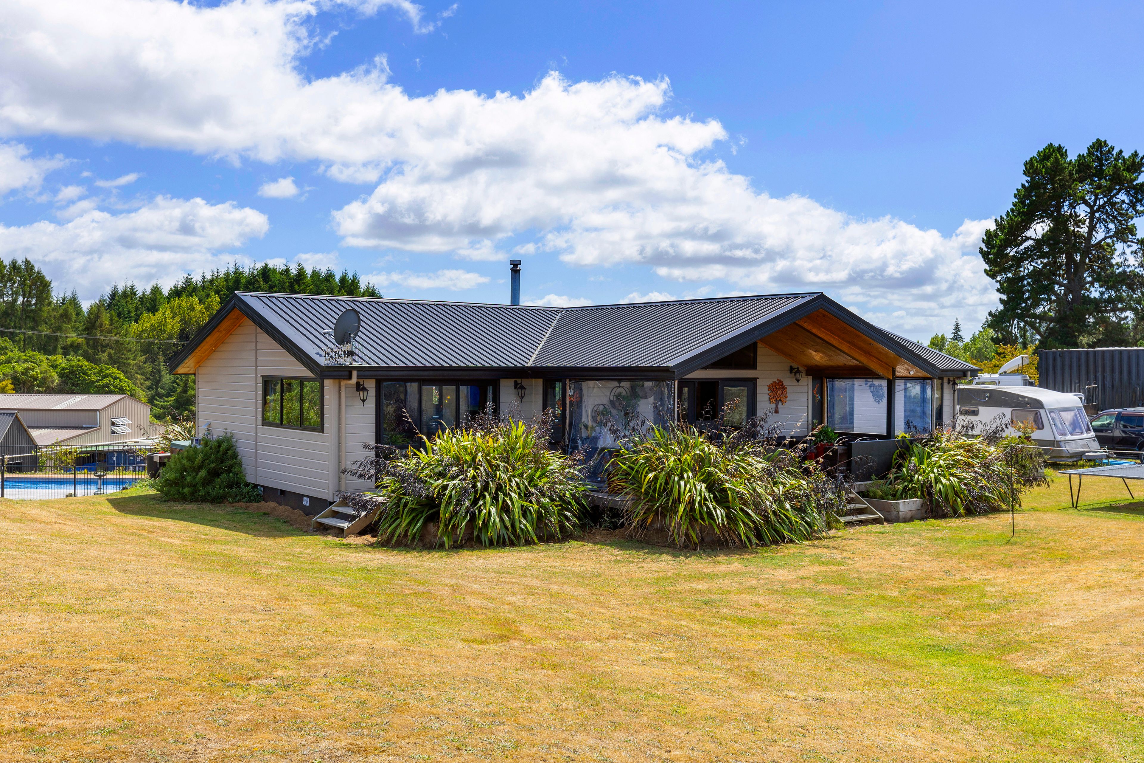 333 Palmer Mill Road, Wairakei, Taupo, Waikato | Tall Poppy