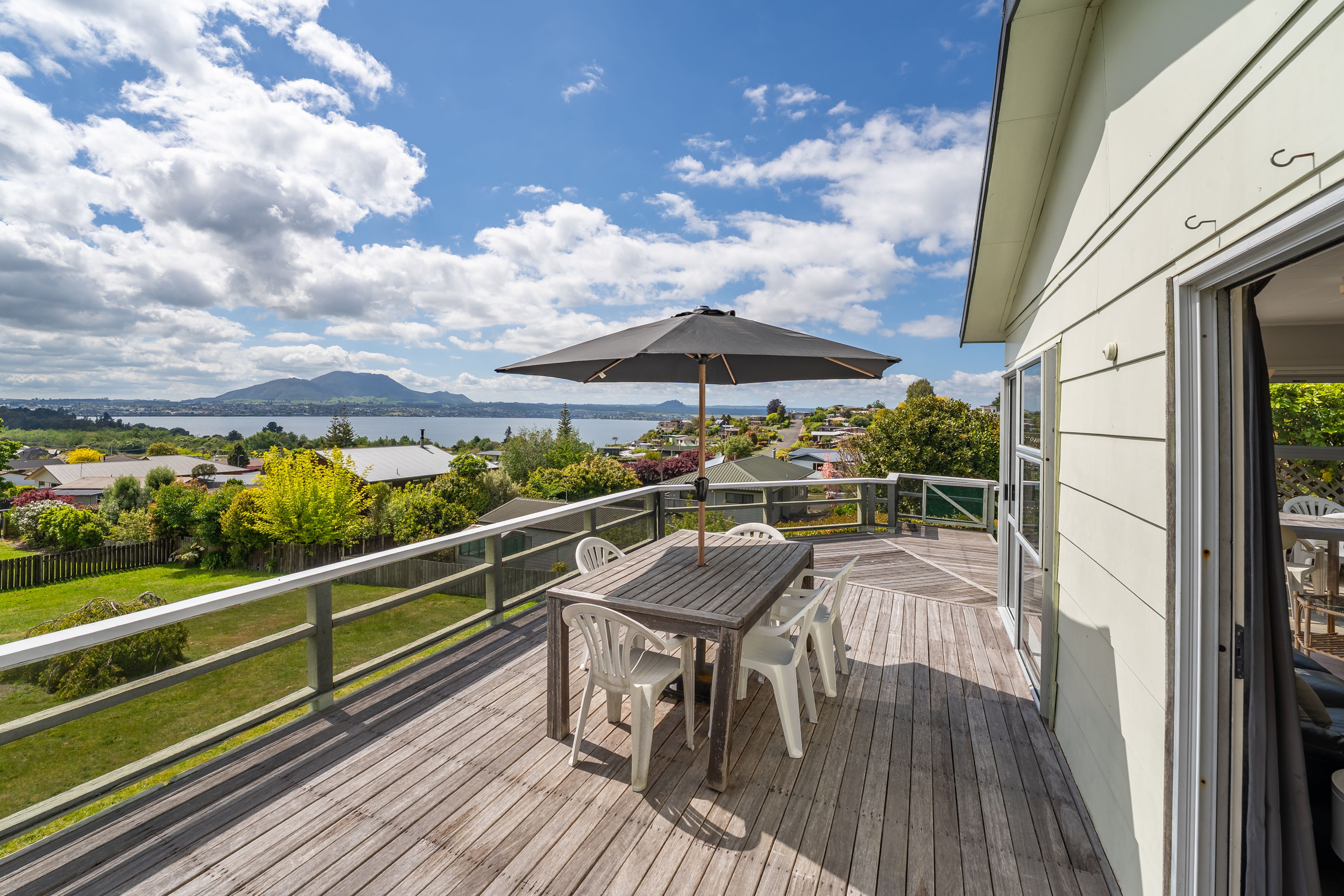 20 Shera Street, Acacia Bay, Taupo, Waikato | Tall Poppy