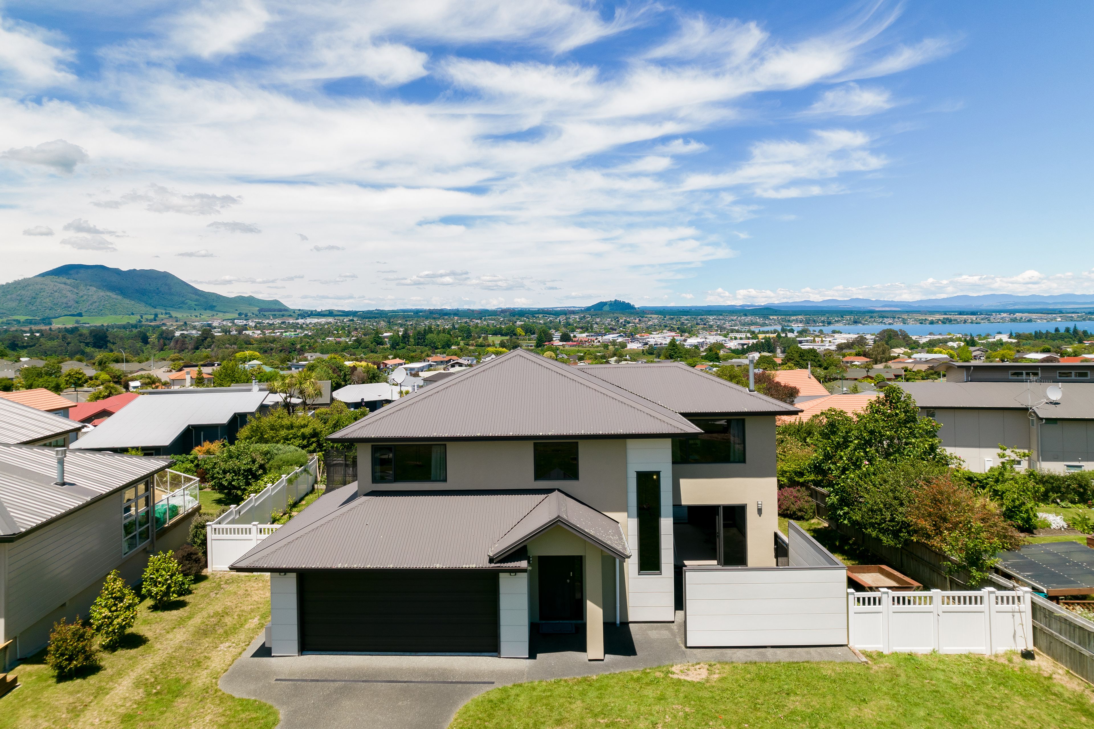 11 Acacia Bay Road, Nukuhau, Taupo, Waikato | Tall Poppy