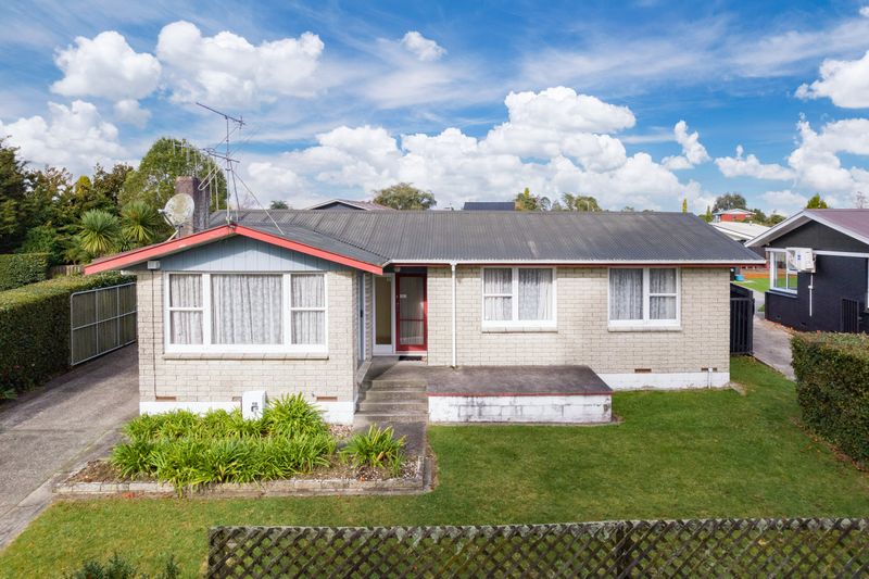 221 West Parkdale Street, Tokoroa