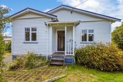 18 Pito Street, National Park, Ruapehu, Whanganui | Tall Poppy 