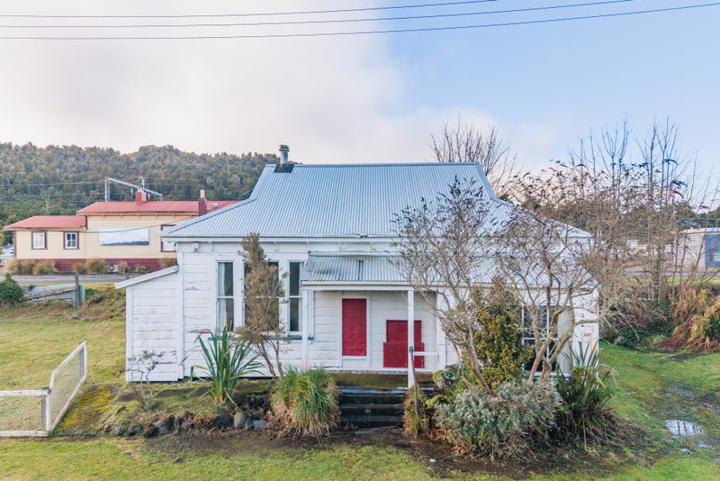 37 Thames Street, Ohakune, Ruapehu