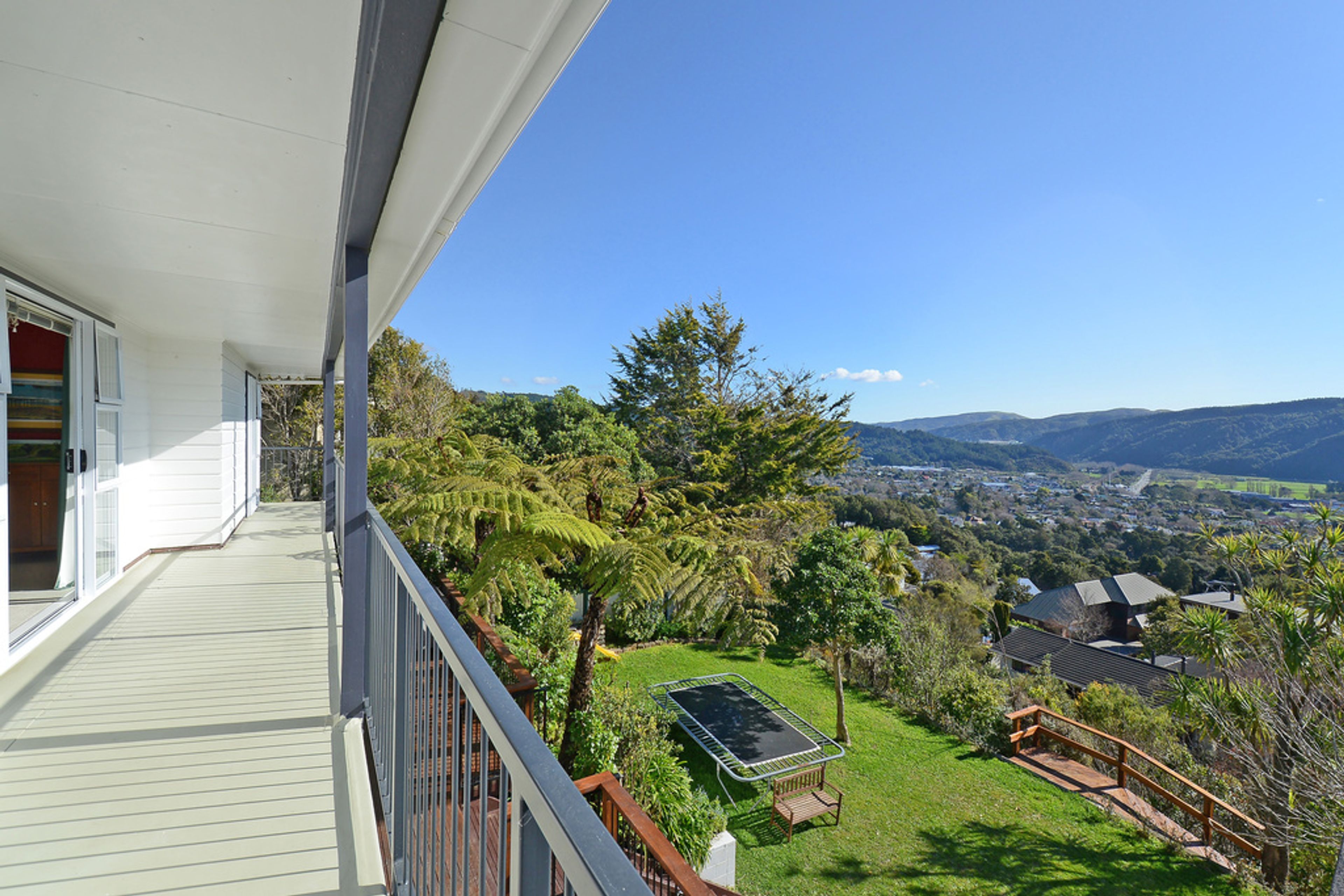 6 Raynham Way, Silverstream, Upper Hutt City, Wellington | Tall Poppy