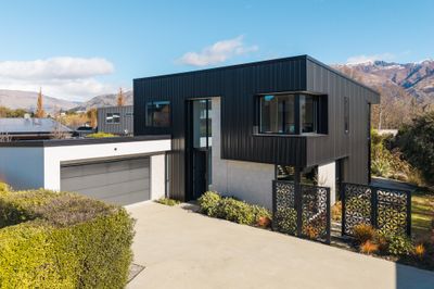 3 Kapuka Lane, Wanaka, Otago | Tall Poppy 