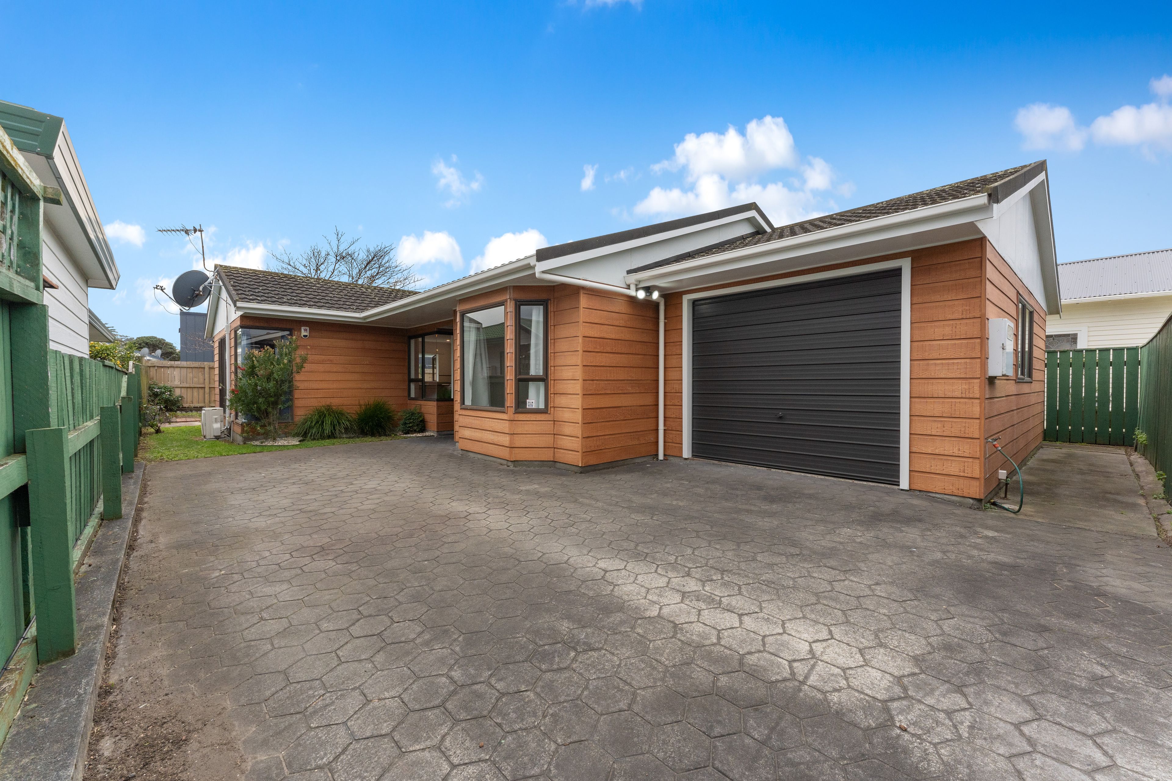 51a Rotherham Terrace, Miramar, Wellington City, Wellington | Tall Poppy