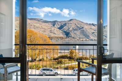 1F/17 Lakeside Road, Wanaka, Otago | Tall Poppy 