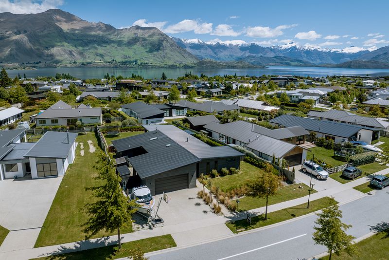 9 Centre Crescent, Wanaka, Wanaka