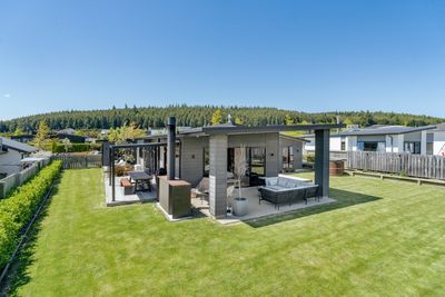 9 Centre Crescent, Wanaka, Otago | Tall Poppy 