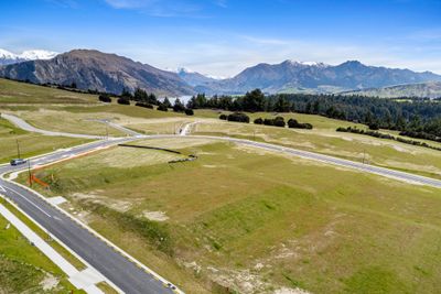8 Lauderdale Lane, Wanaka, Otago | Tall Poppy 