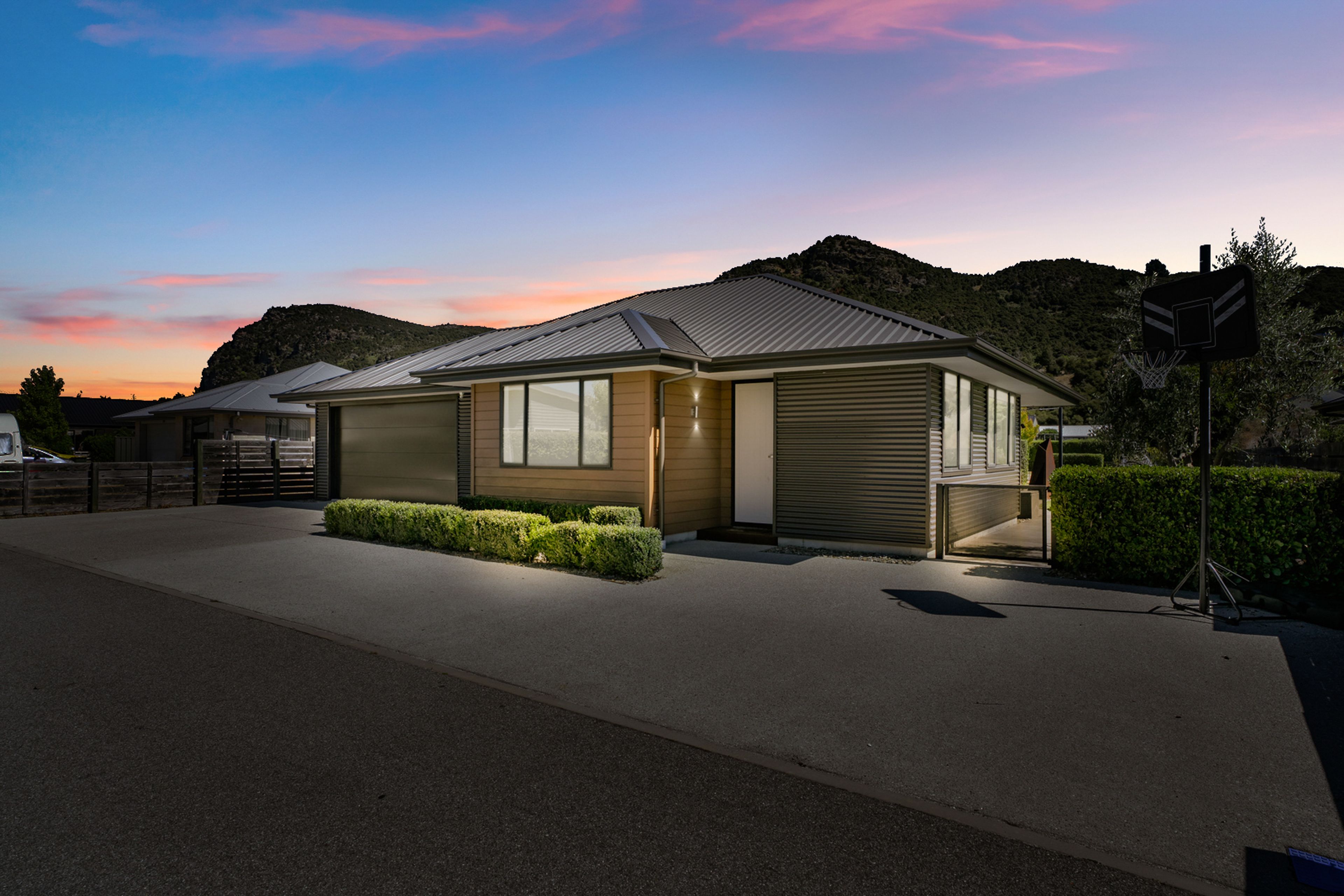 12 Warbler Lane, Albert Town, Wanaka, Otago | Tall Poppy