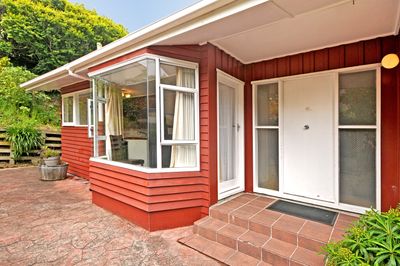 6 Churton Drive, Churton Park, Wellington City, Wellington | Tall Poppy 