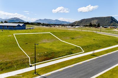 5 Simpson Crescent, Wanaka, Otago | Tall Poppy 
