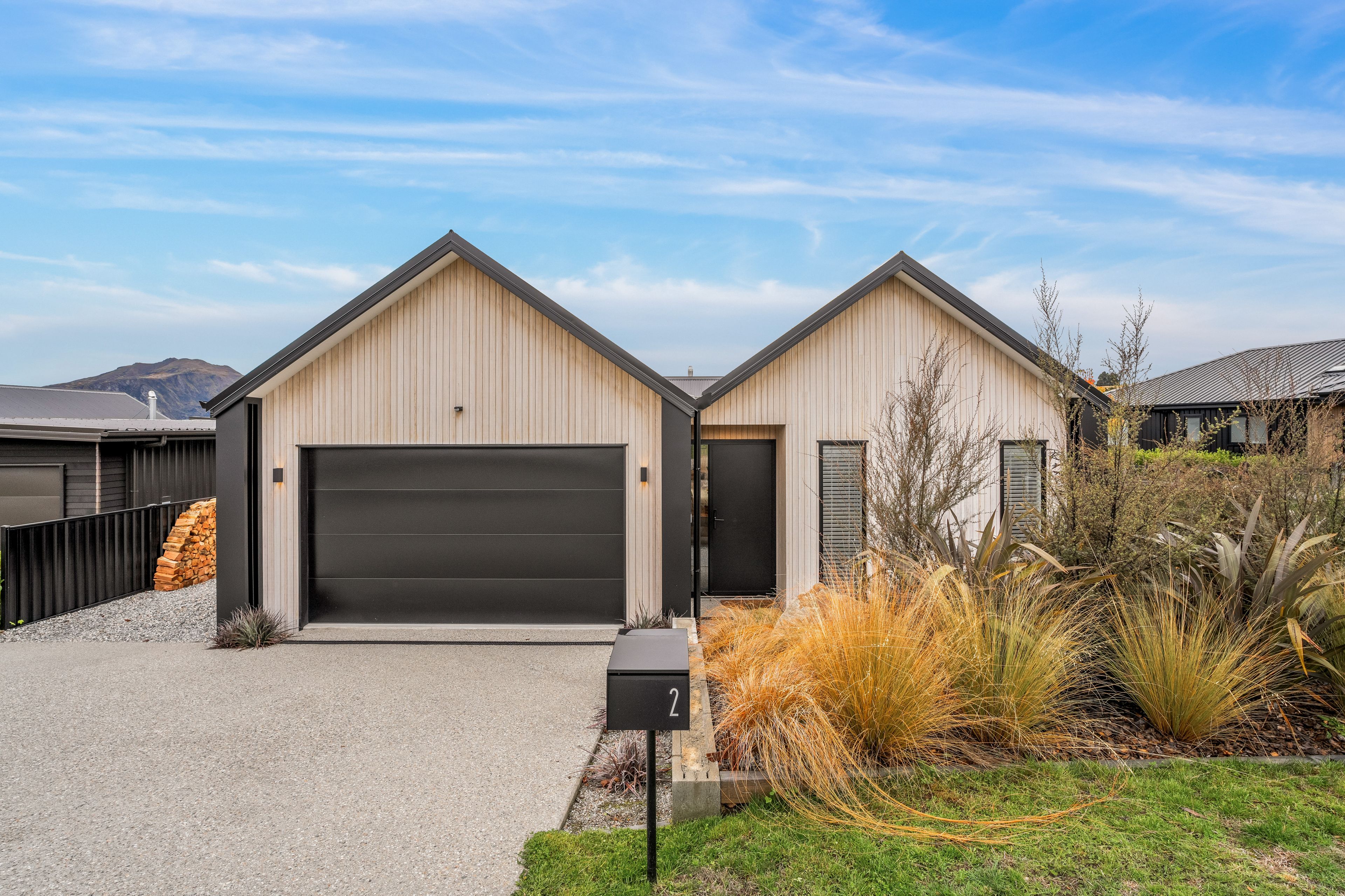 2 Mcneil Crescent, Wanaka, Otago | Tall Poppy