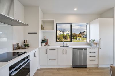6 Obelisk Street, Wanaka, Otago | Tall Poppy 