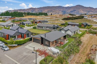 3 Mount Prospect Lane, Wanaka, Otago | Tall Poppy 