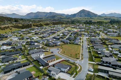 3 Pepperwood Green, Albert Town, Wanaka, Otago | Tall Poppy 