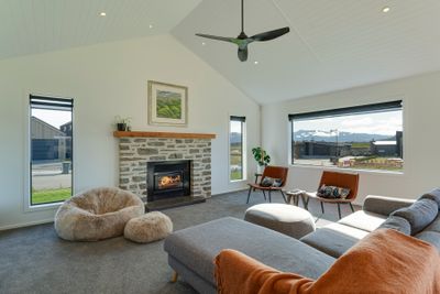 18 Marjon Drive, Wanaka, Otago | Tall Poppy 