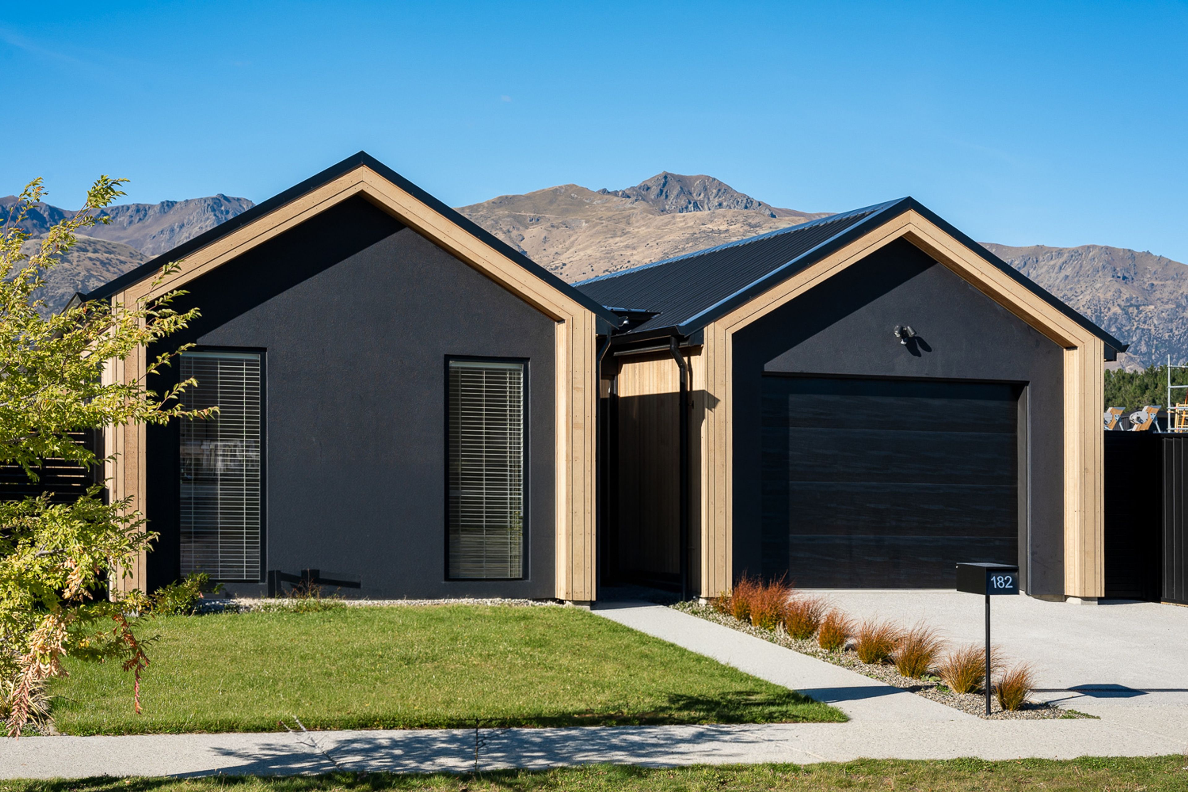 182 Burdon Loop, Lake Hawea, Wanaka, Otago | Tall Poppy