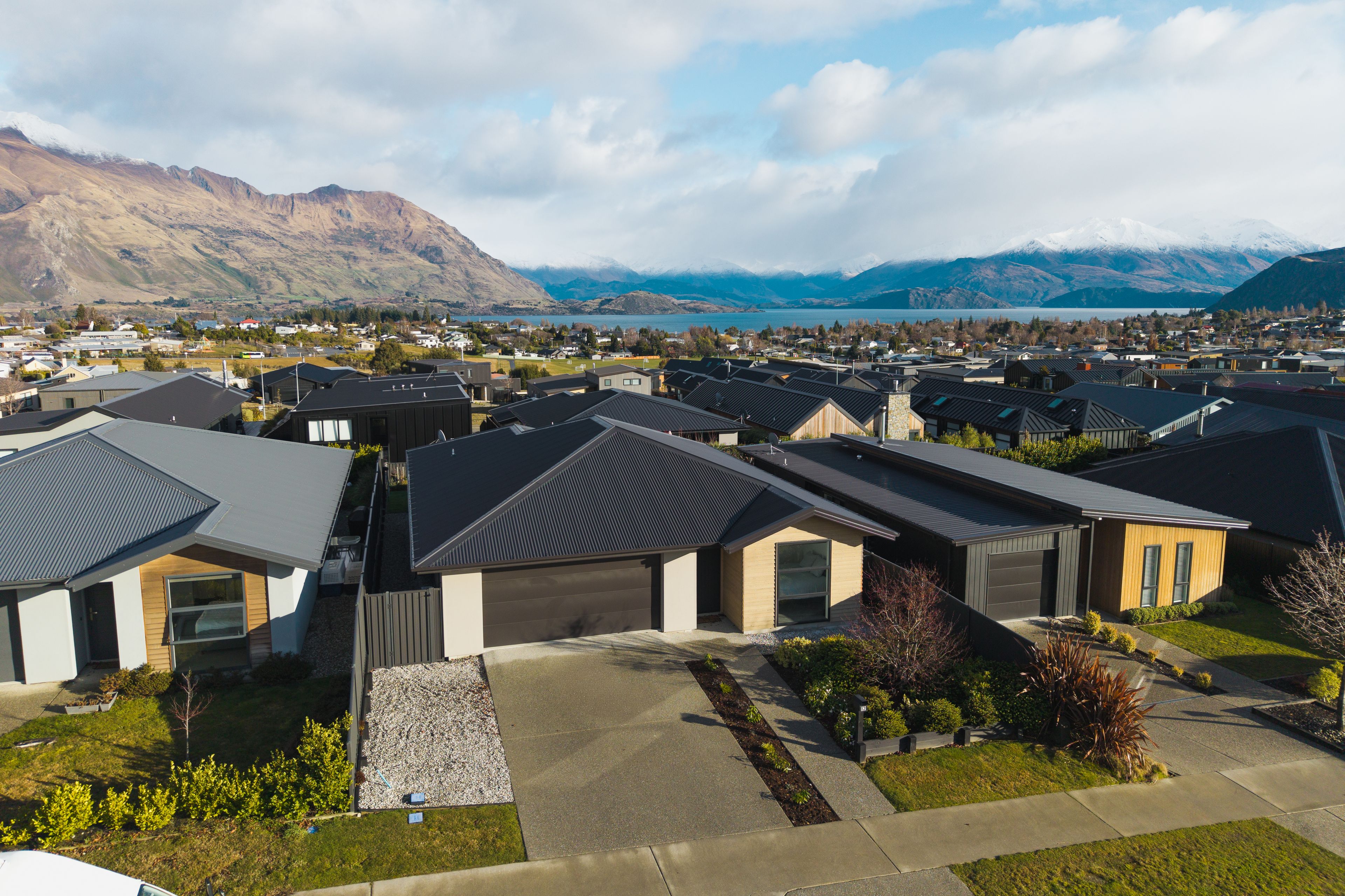 12 Scurr Terrace, Wanaka, Otago | Tall Poppy