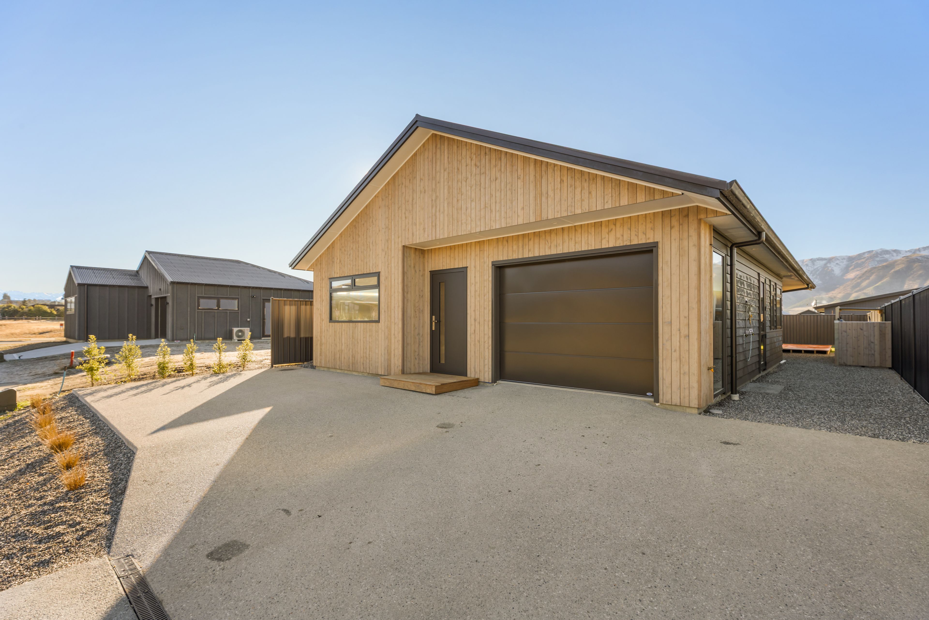 5 Guthrie Street, Lake Hawea, Wanaka, Otago | Tall Poppy